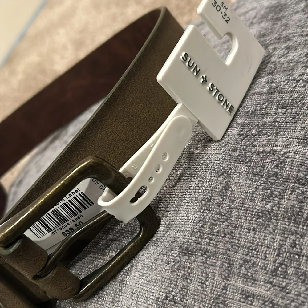 SUN STONE OLIVE GREEN BROWN SMALL 30-32 SOFT FAUX LEATHER BELT MENS NWT NEW - Picture 3 of 3